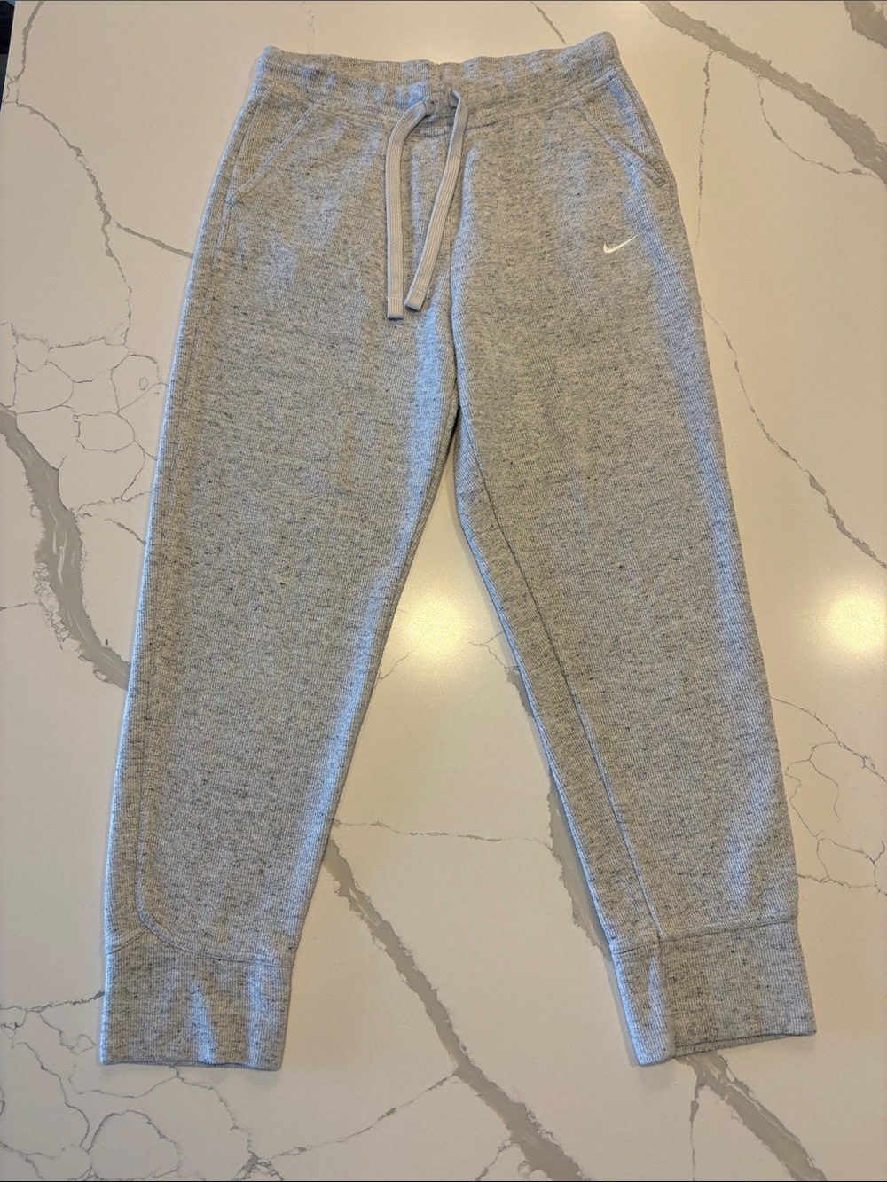 Nike Athletic Therma Tapered Joggers ~ Small ~ Heathered Grey